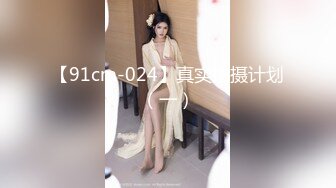 [MP4/ 922M] 高颜值混血女模特全程露脸伺候两个小哥啪啪多体位爆草蹂躏